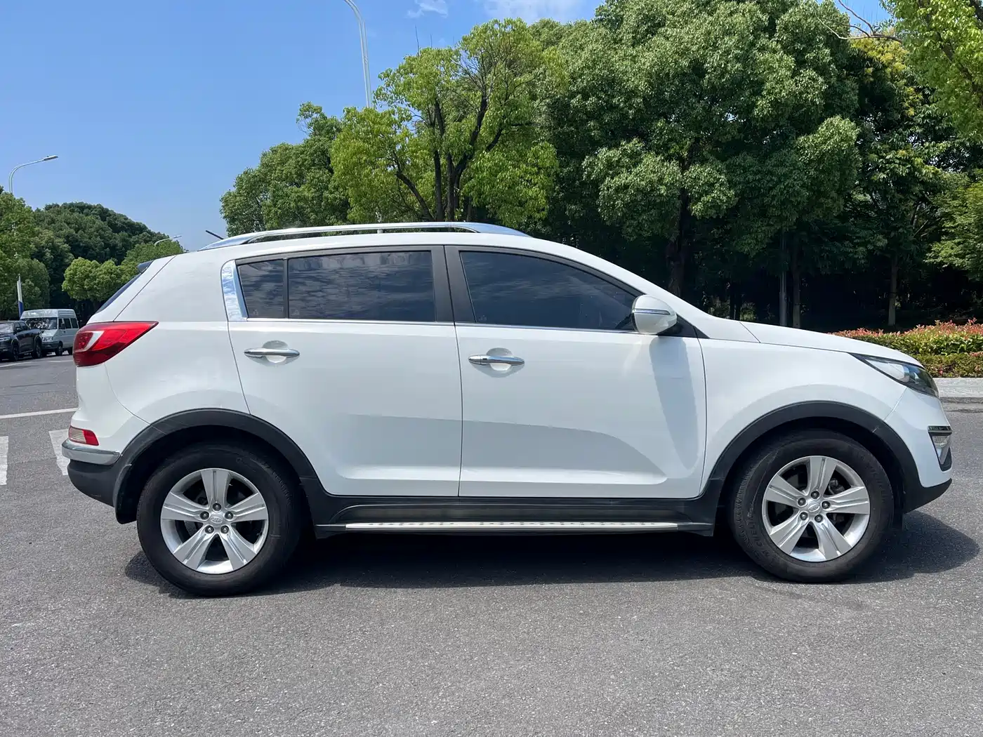 Kia Sportage 2014 2.0L Automatic 2WD GLS фото 8