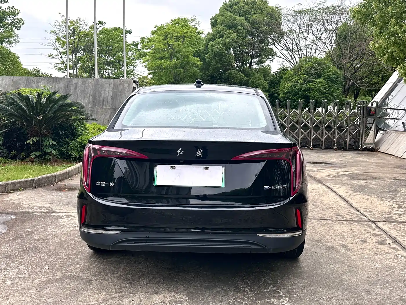 Hongqi E-QM5 2022 431km Battery Swap Enjoyment Edition фото 20