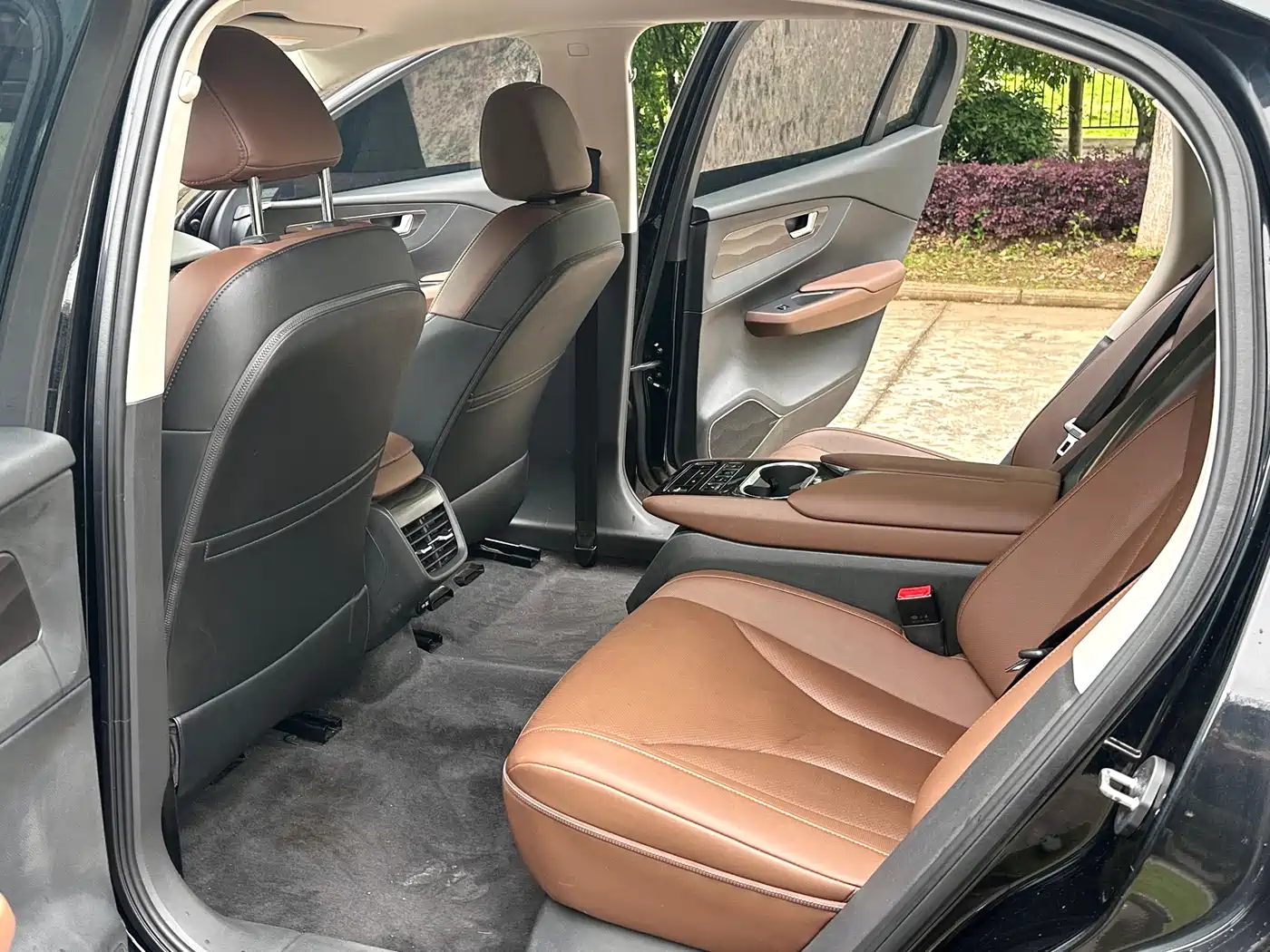 Hongqi E-QM5 2022 431km Battery Swap Enjoyment Edition фото 5