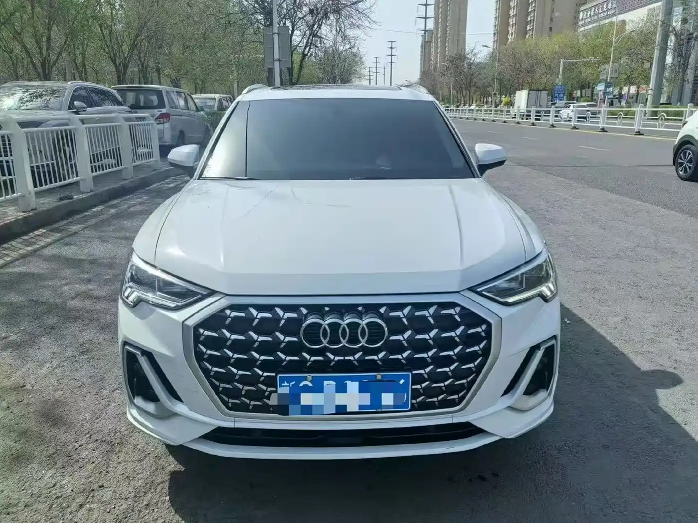 Audi Q3 2024 40 TFSI Fashion Sport фото 2