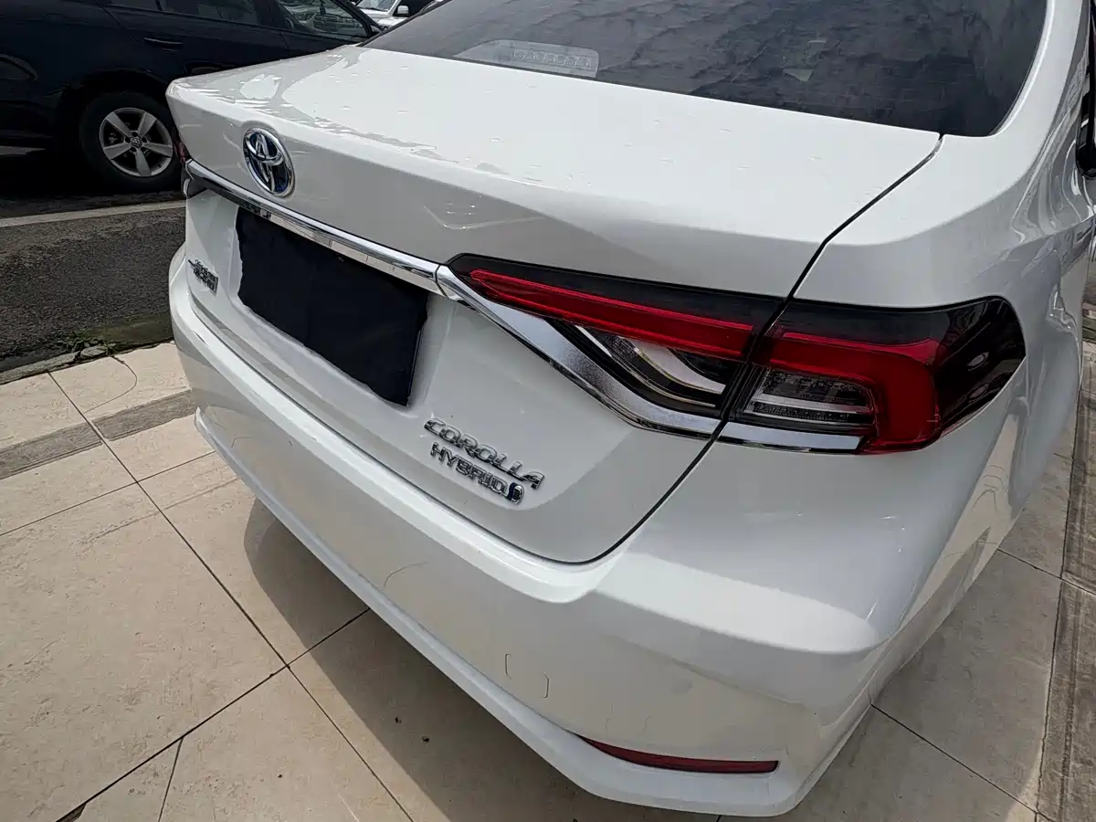 Toyota Corolla 2023 1.8L Smart Hybrid Dual Engine Pioneer Edition фото 15