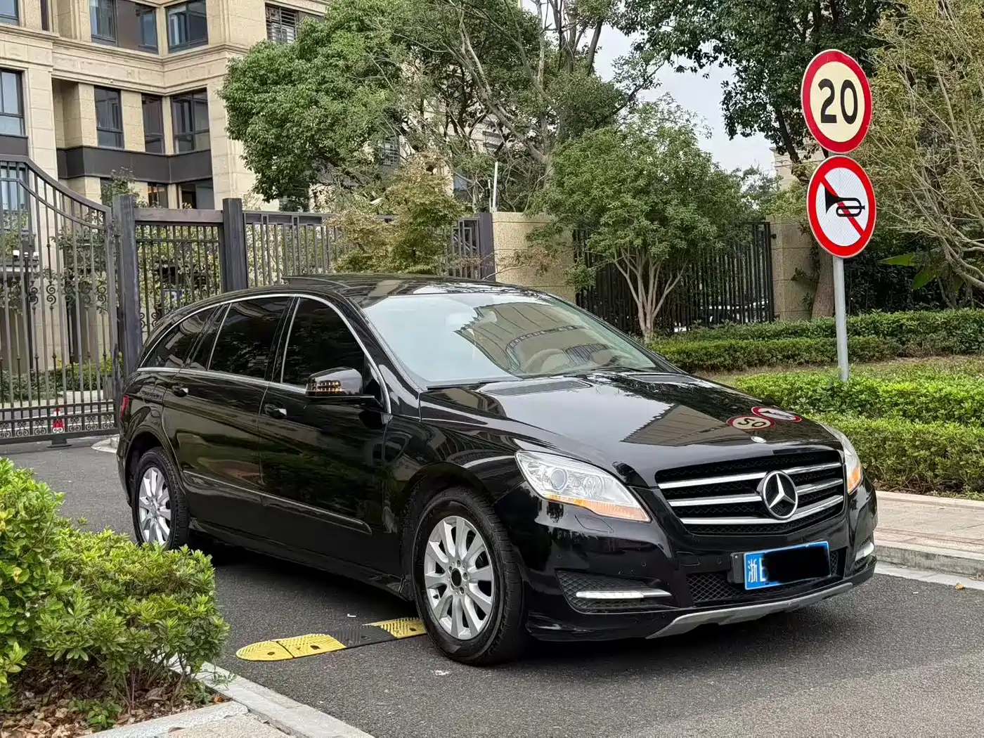 Mercedes-Benz R-Class 2014 R 320 4MATIC Business фото 3