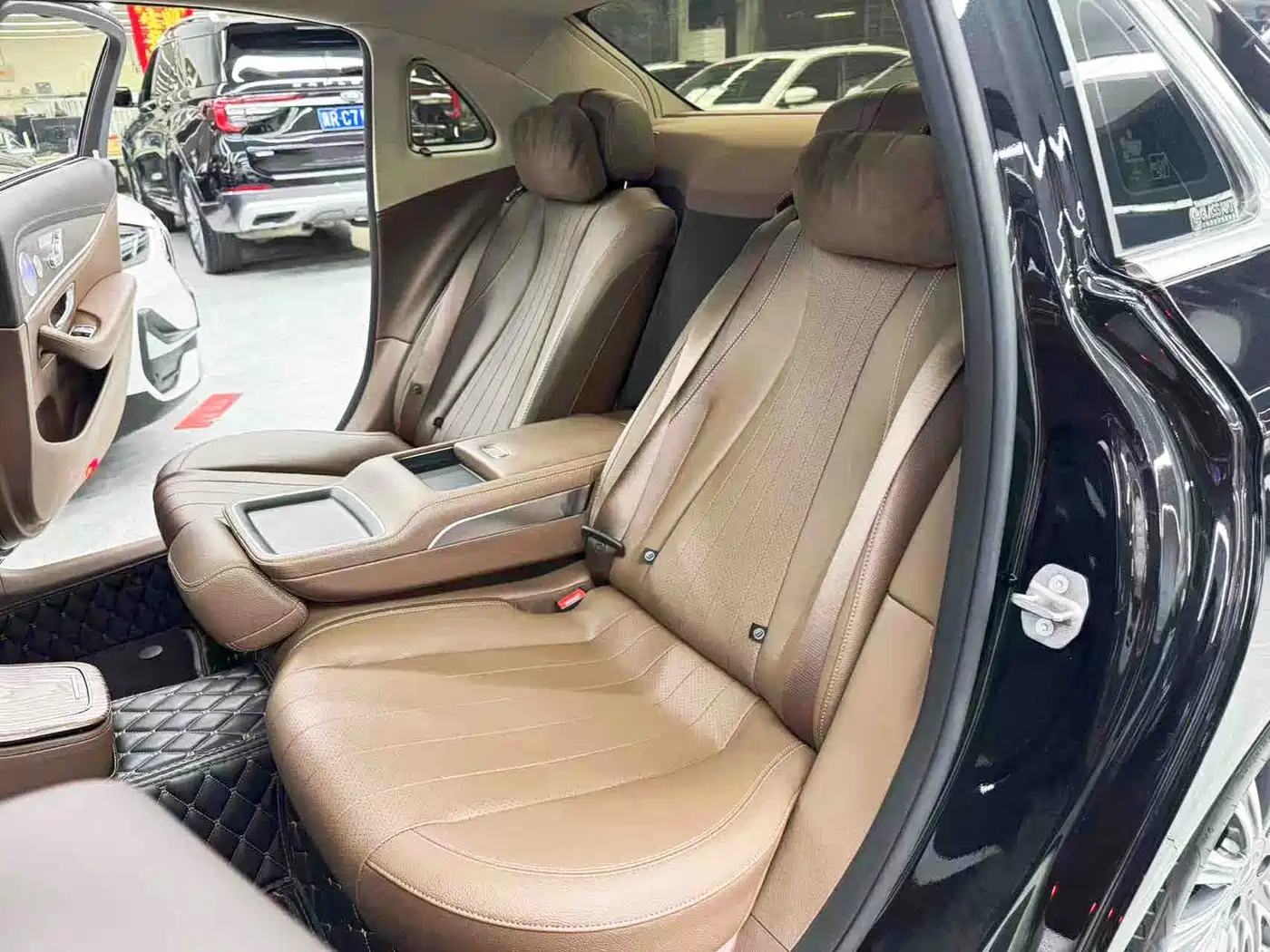Mercedes-Benz E-Class 2023 E 300 L Luxury фото 14