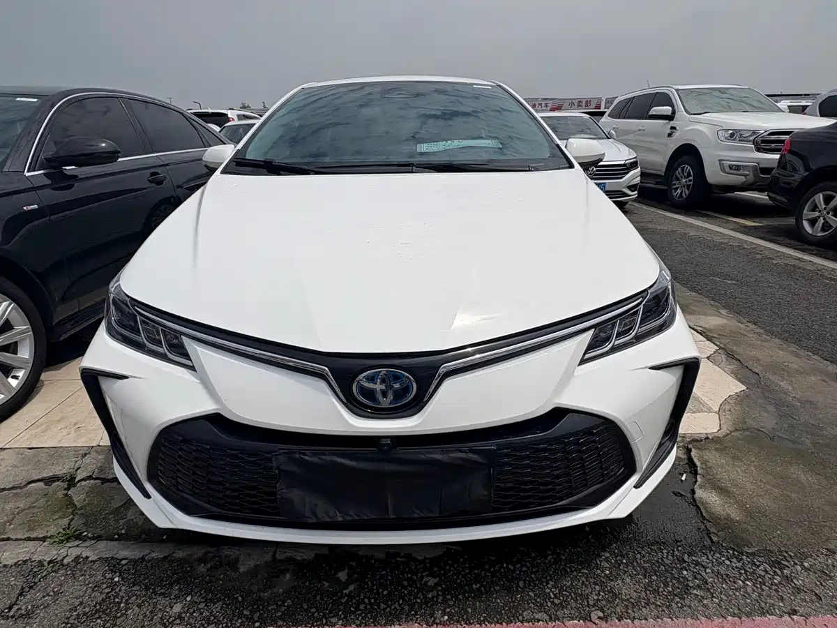 Toyota Corolla 2023 1.8L Smart Hybrid Dual Engine Pioneer Edition фото 2