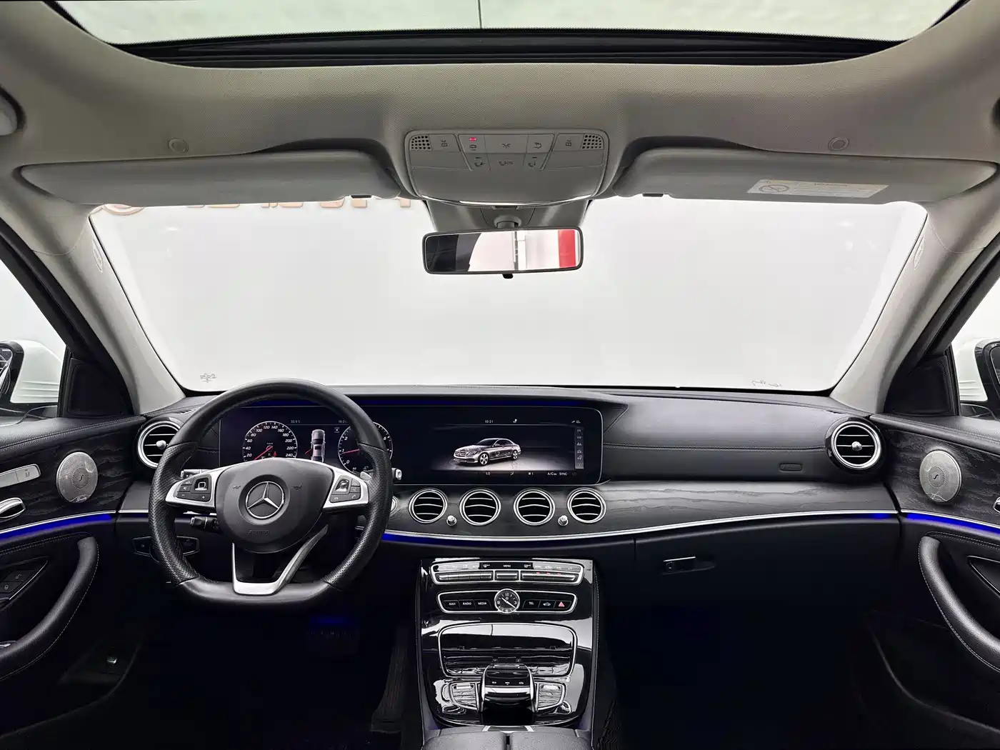 Mercedes-Benz E-Class 2016 E 200 L Sport Type фото 6