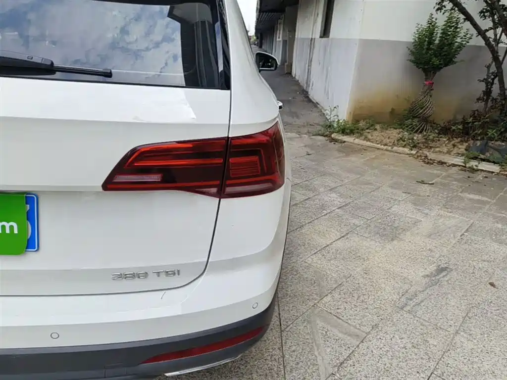 Volkswagen Tharu 2021 280TSI 2WD Luxury Plus фото 8