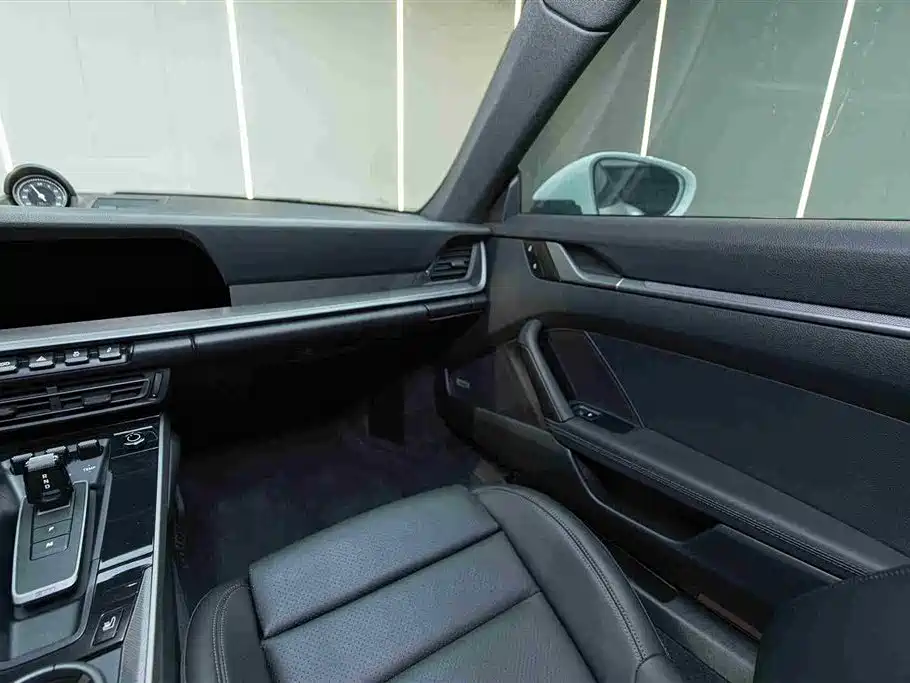 Porsche 911 2023 Carrera 3.0T фото 16
