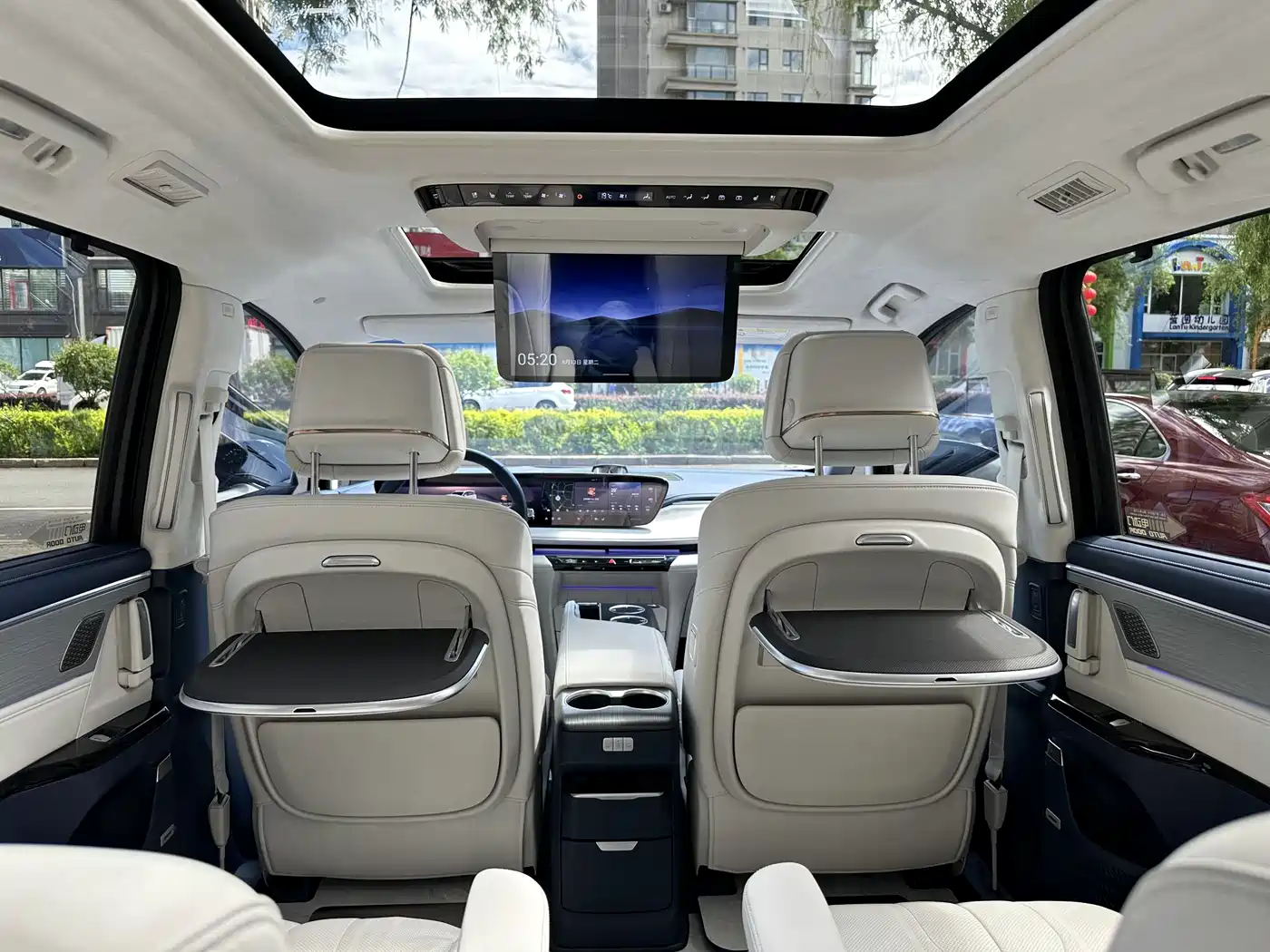 Buick GL8 New Energy 2024 Landglory Luxury Edition 7-Seater фото 26