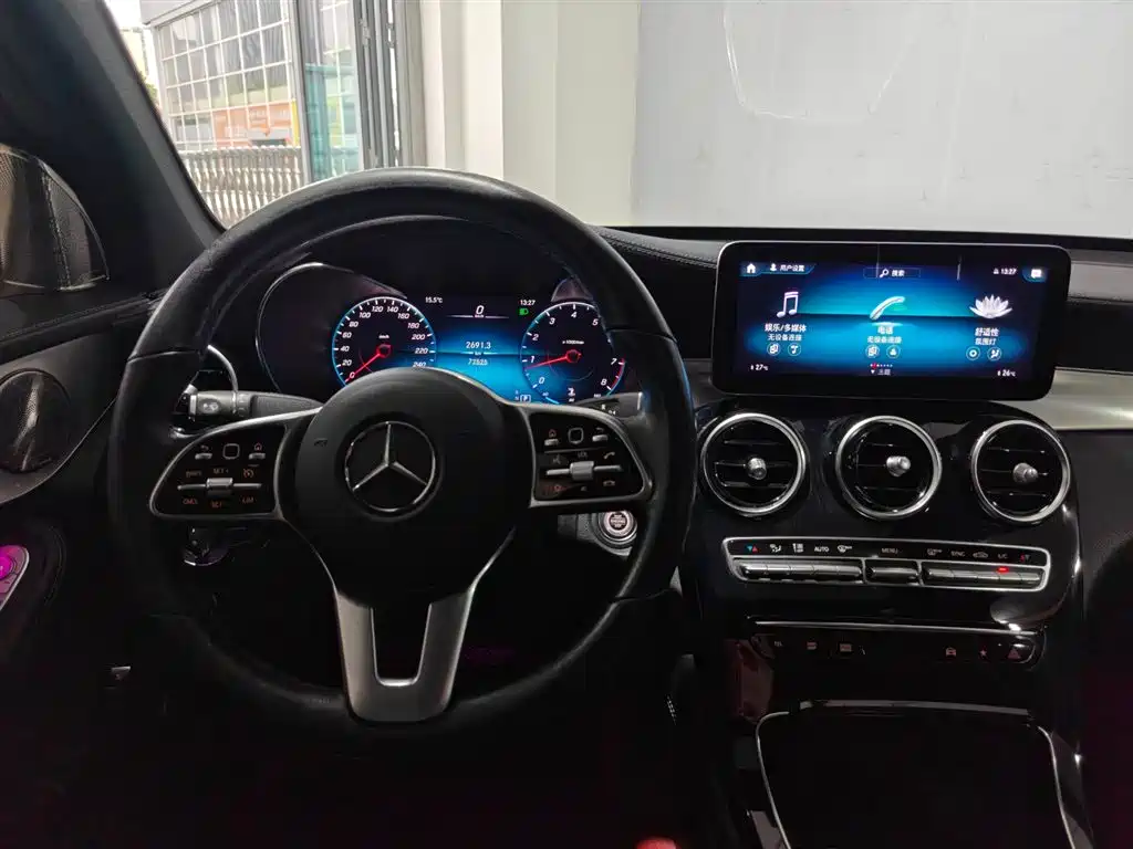 Mercedes-Benz GLC Coupe 2020 GLC 260 4MATIC Coupe SUV фото 12