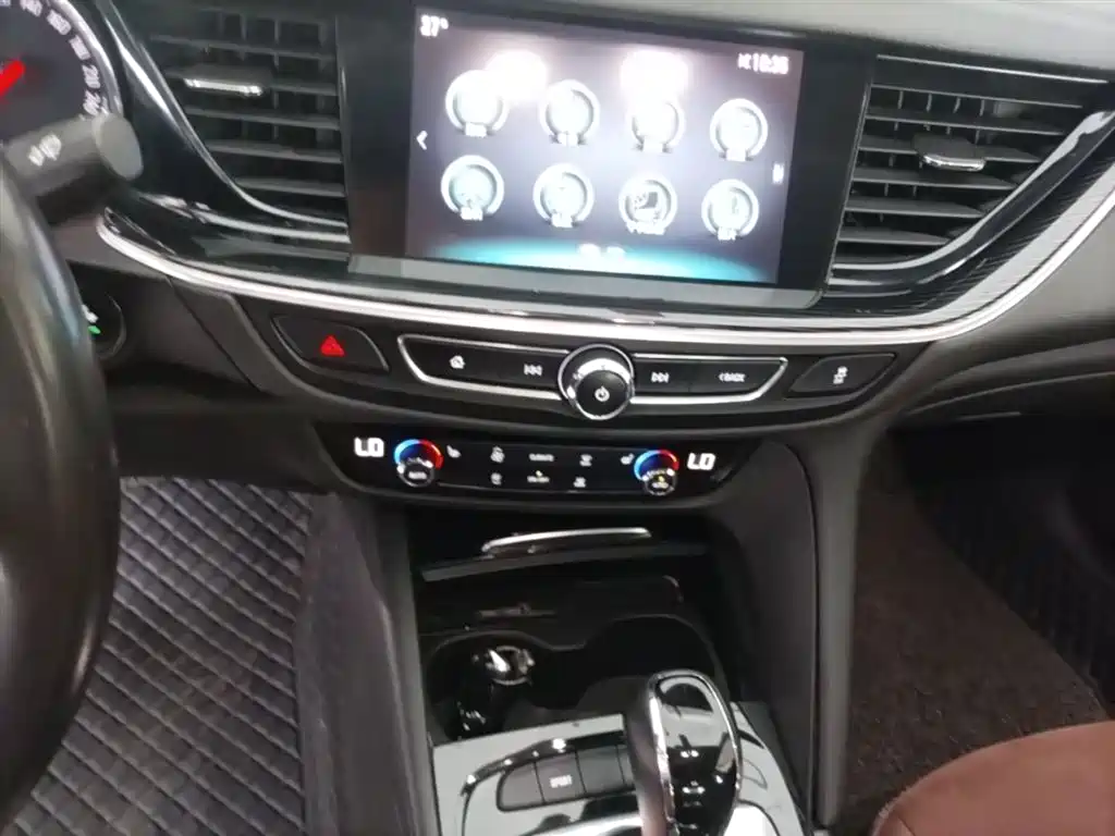 Buick Regal 2019 20T Elite China VI фото 13