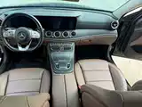 Фото 10 - Mercedes-Benz E-Class