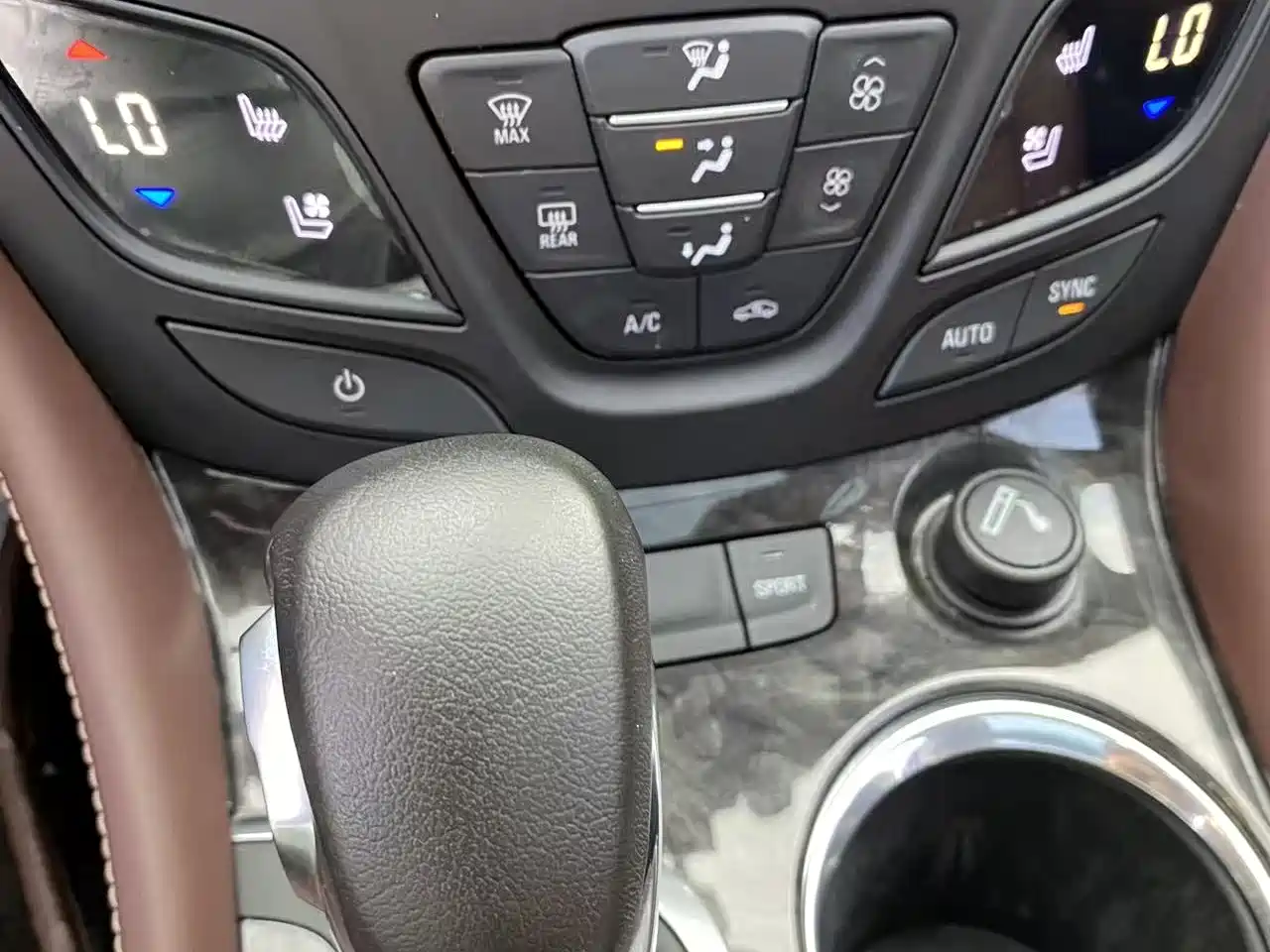 Buick Envision Plus 2016 28T All-Wheel Drive Ultimate Sport Flagship фото 6