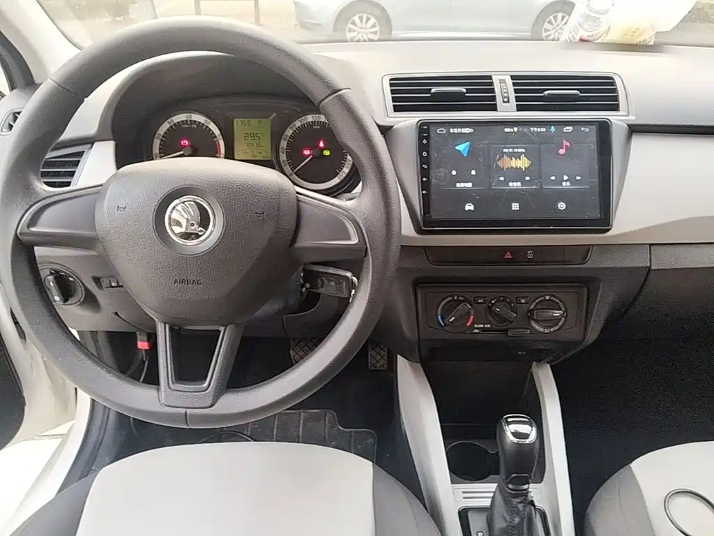 Škoda Fabia 2017 2017 1.4L Auto Car Enjoy Edition