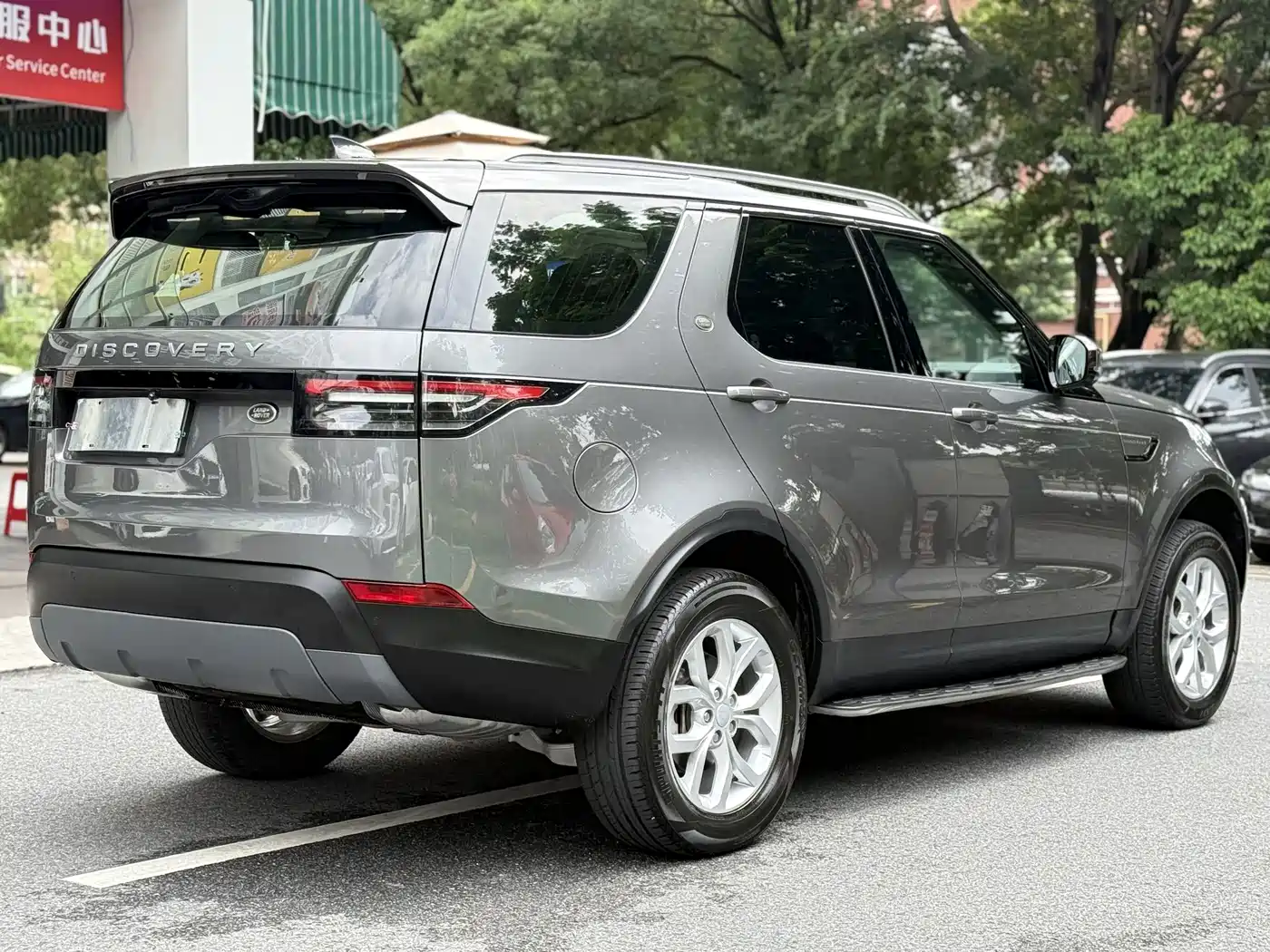 صورة 6 - Land Rover Discovery