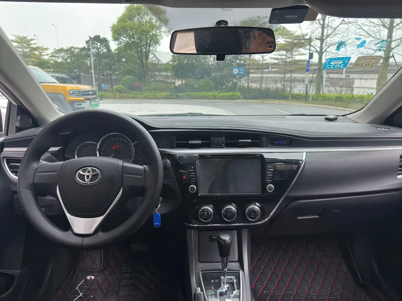 Toyota Corolla 2017 1.6L CVT GL фото 10