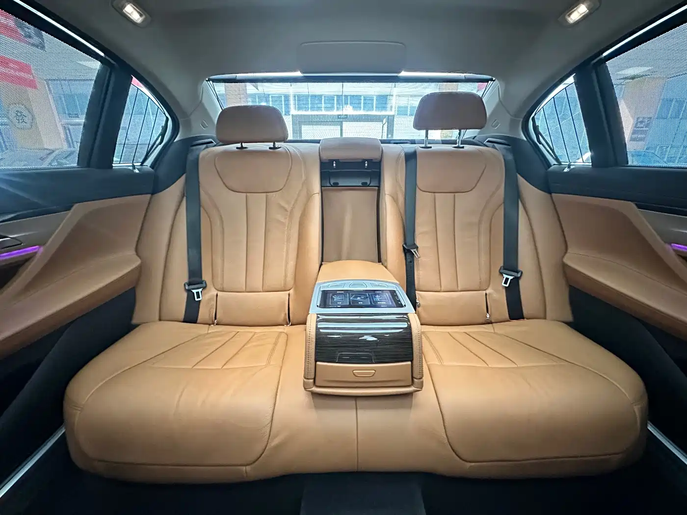 BMW 7 Series 2016 730Li Leading фото 45