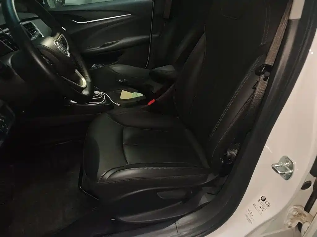 Buick Excelle GT 2019 18T Auto Connected Elite China VI фото 8