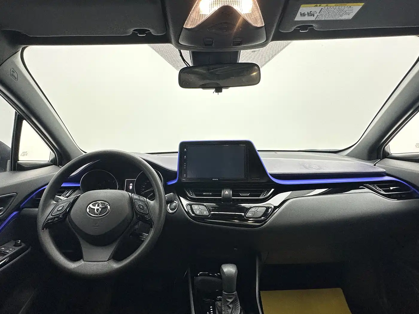 Toyota IZOA 2020 2.0L Yi Xiang Edition фото 11