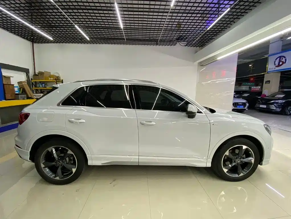 Audi Q3 2022 35 TFSI Fashion Dynamic фото 4