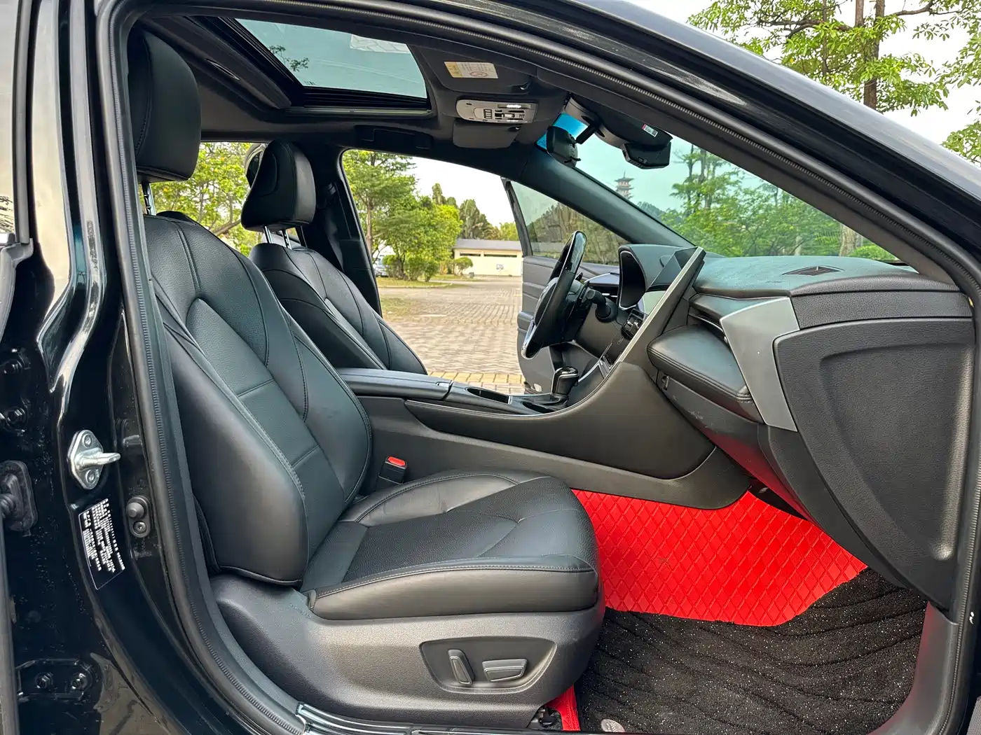 Toyota Avalon 2023 2.5L Luxury Edition фото 10