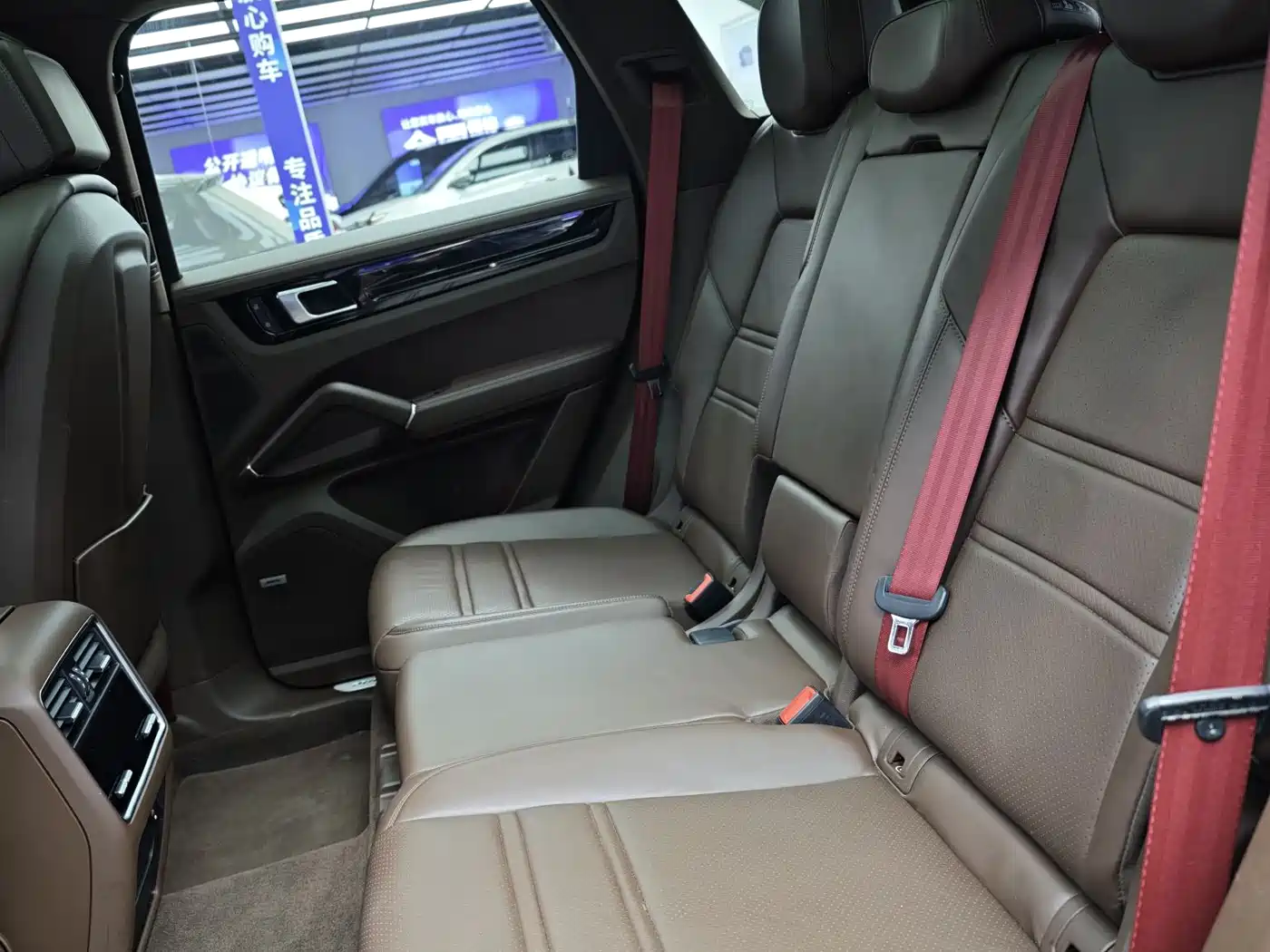 Porsche Cayenne 2022 Cayenne 3.0T Platinum Edition фото 11