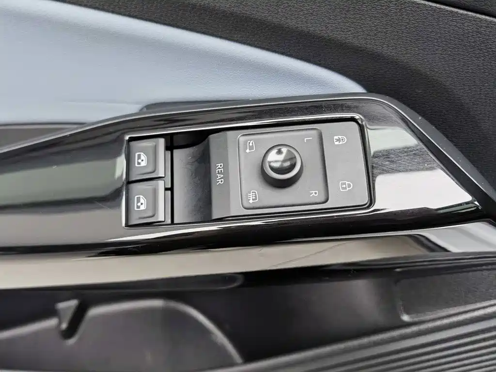 Volkswagen ID.4 X 2024 2023 Upgraded Pure Intelligent Edition