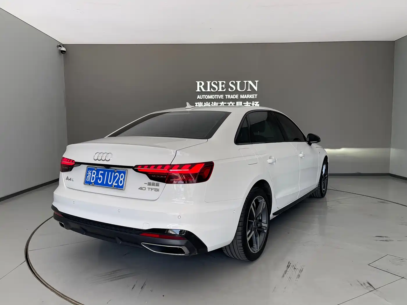 Audi A4L 2022 40 TFSI Luxury Dynamic фото 7