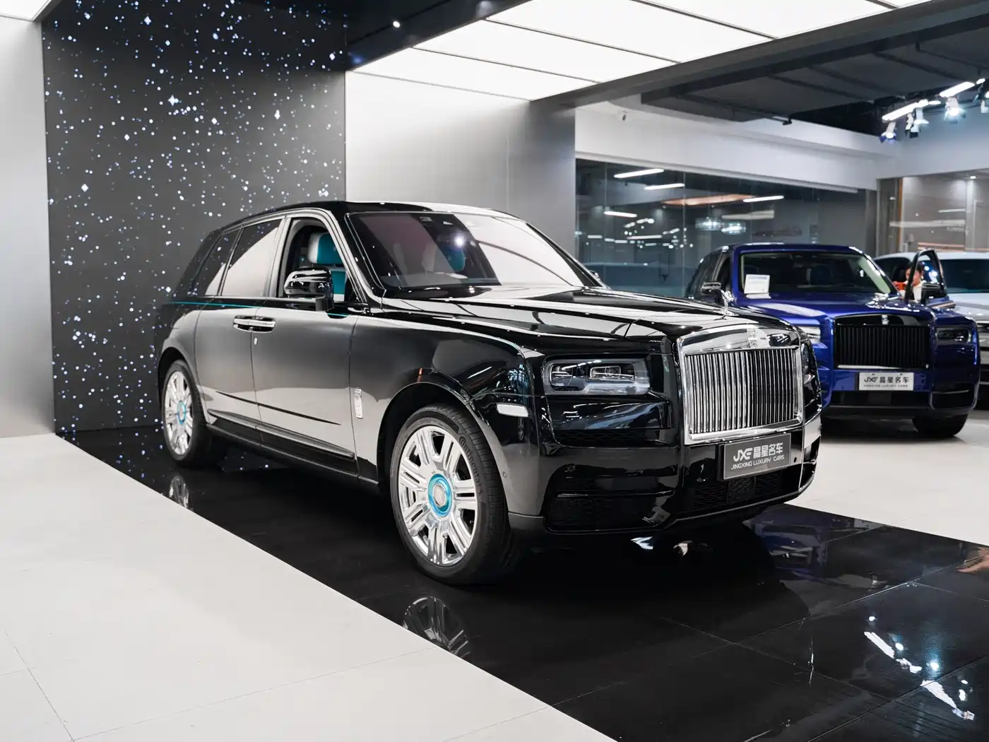 ROLLS-ROYCE CULLINAN