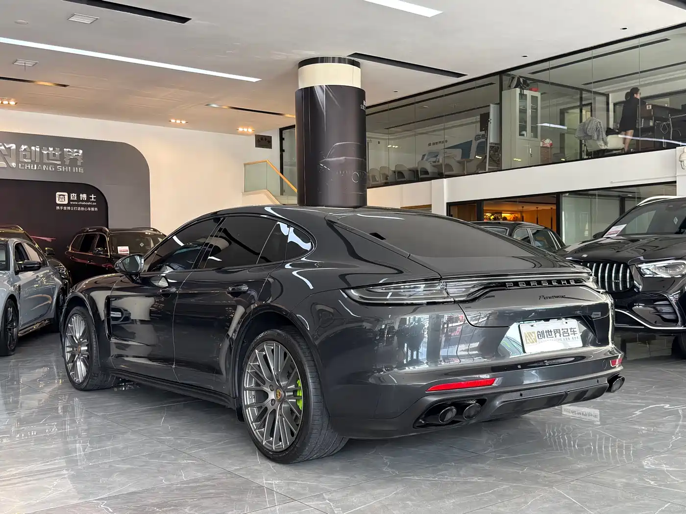Porsche Panamera 2023 Panamera 2.9T Platinum Edition фото 6