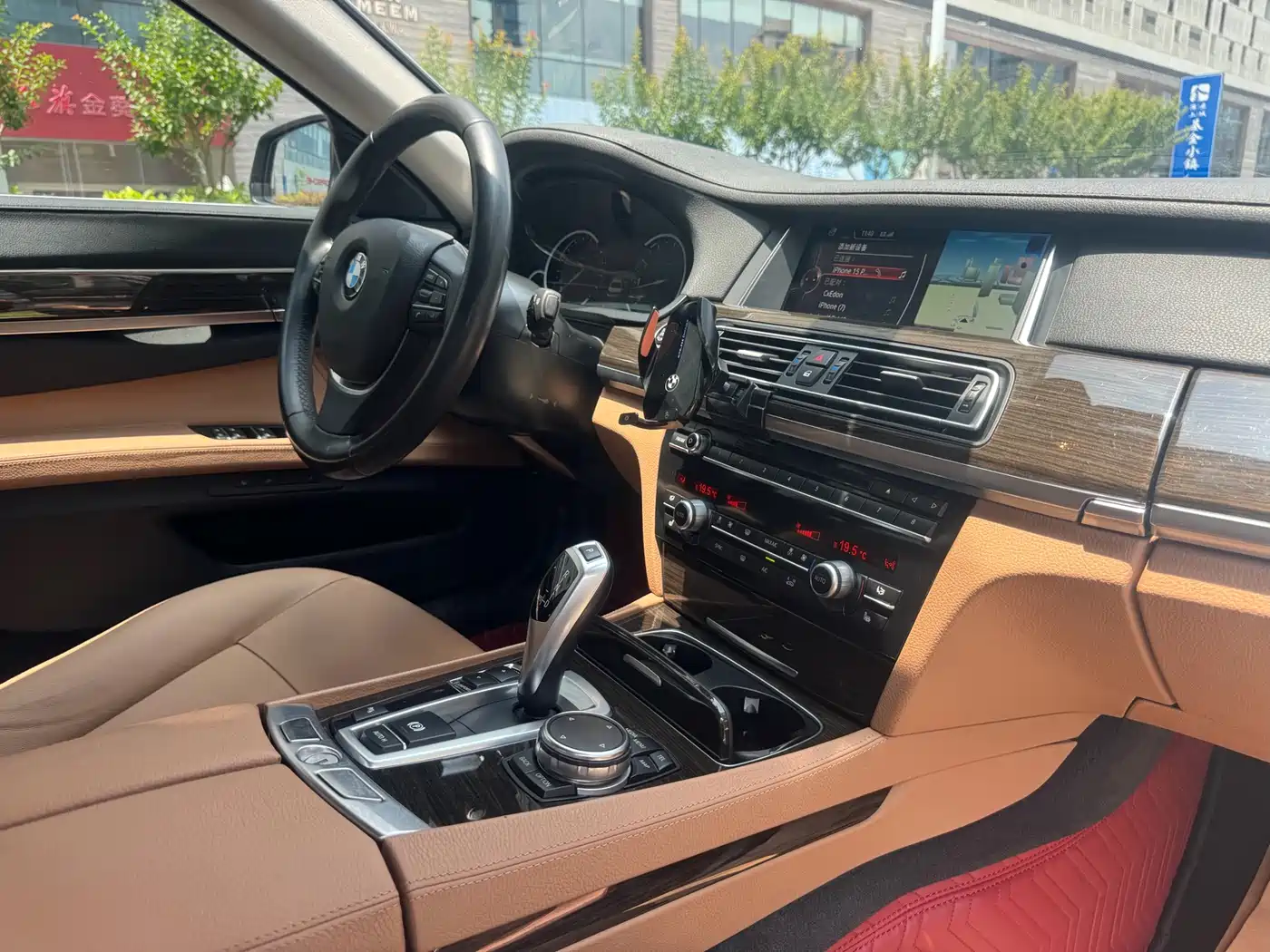 BMW 7 Series 2014 730Li Premium фото 13