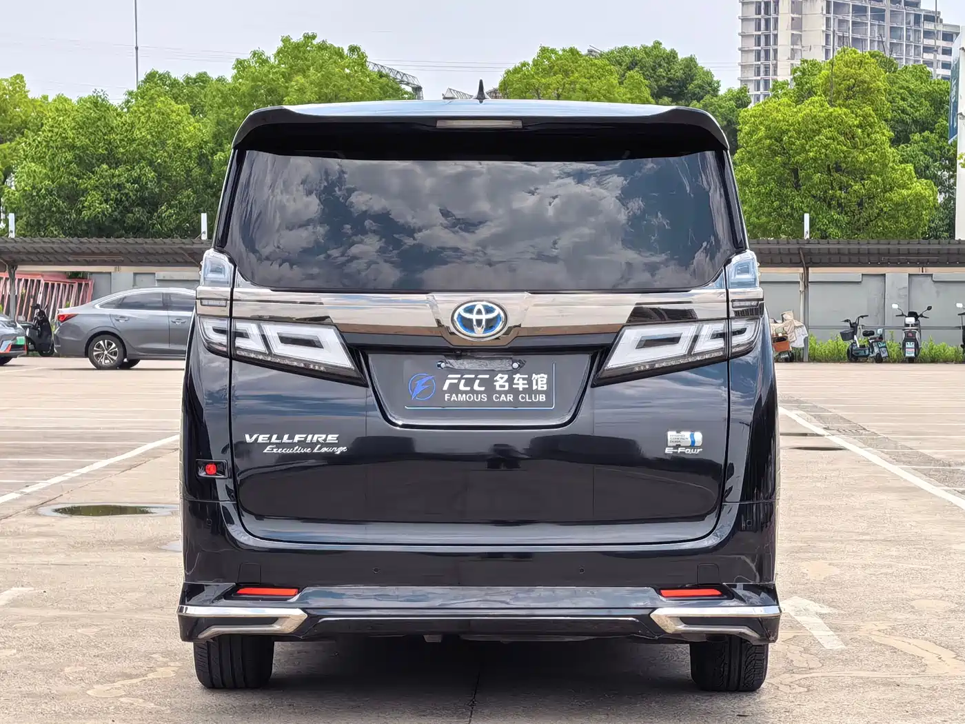 Toyota Vellfire 2020 2020 Twin Engine 2.5L HV Premium Edition
