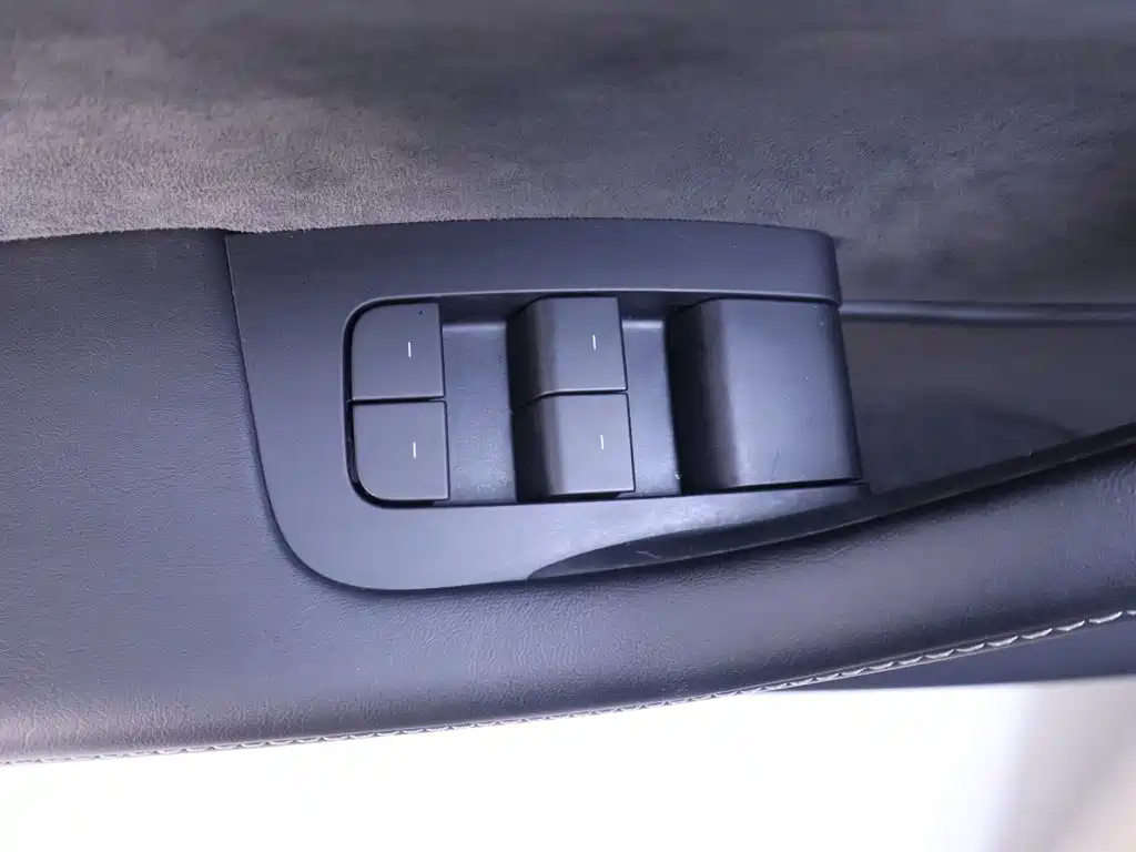 Фото 17 - Tesla Model Y