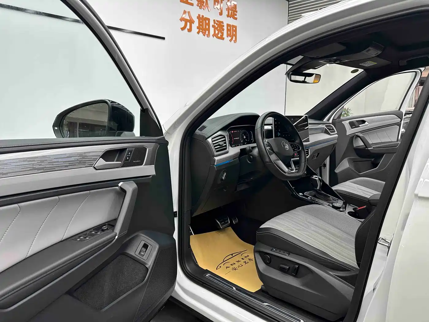 Volkswagen Tayron 2023 Facelift 380TSI 4WD R-Line Pro Smart Edition фото 7
