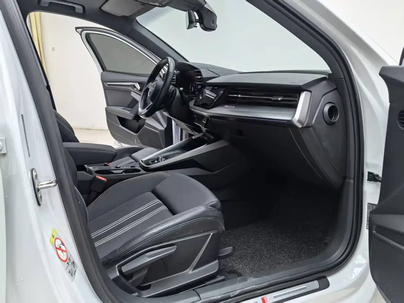 Audi A3 2024 Model Sportback 35 TFSI Fashion Sport фото 8