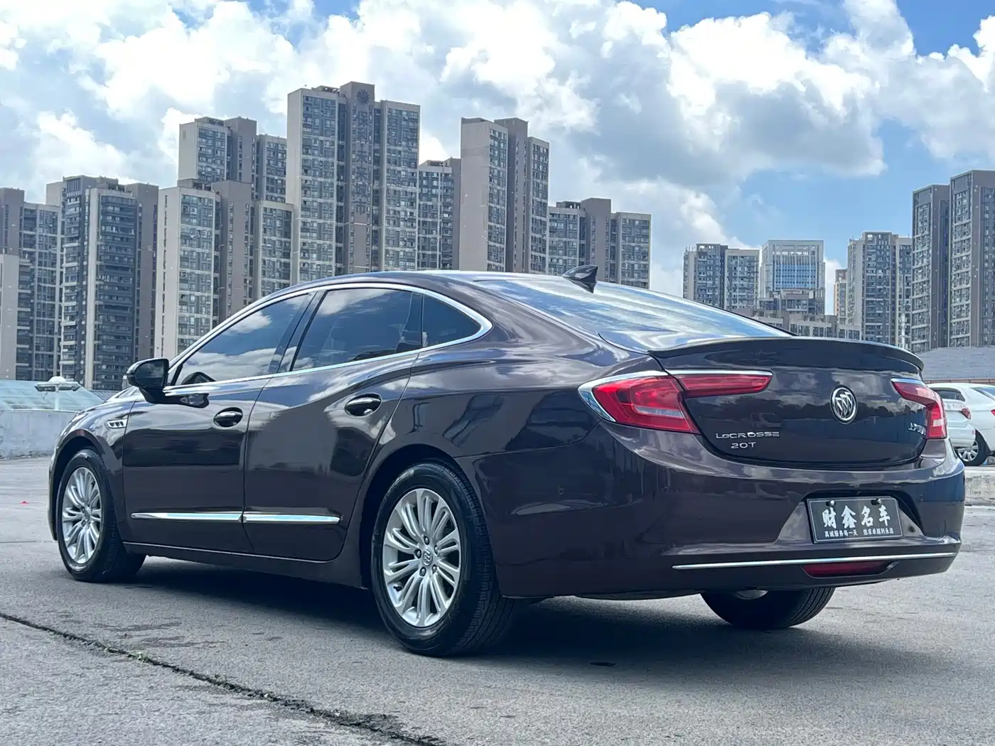 Фото 12 - Buick LaCrosse