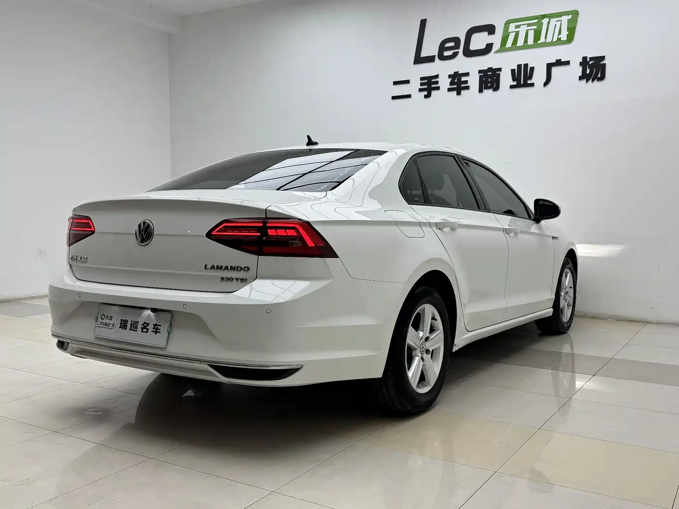 Volkswagen Lamando 2021 230TSI DSG Fashion Edition фото 4