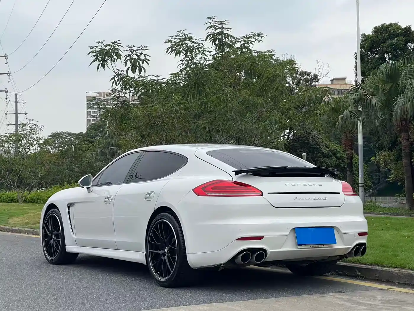 Porsche Panamera 2010 Porsche Panamera Turbo 4.8T фото 4