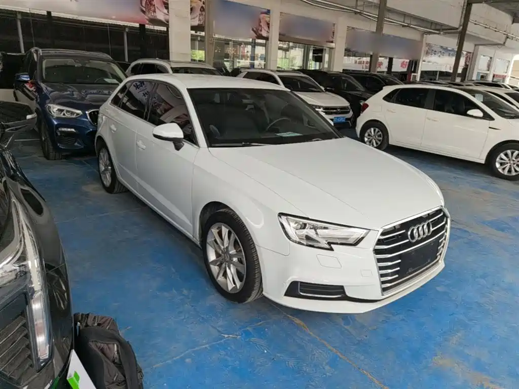 Audi A3 2019 Sportback 35 TFSI Progressive China V фото 4