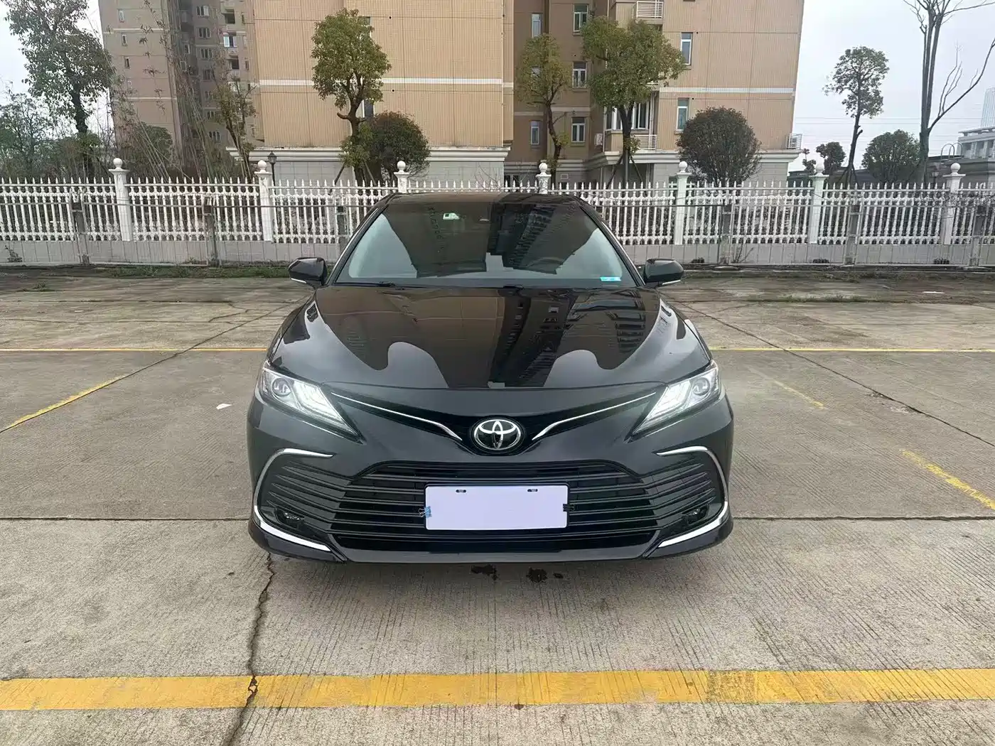 Toyota Camry 2021 2.0G Luxury Edition фото 2