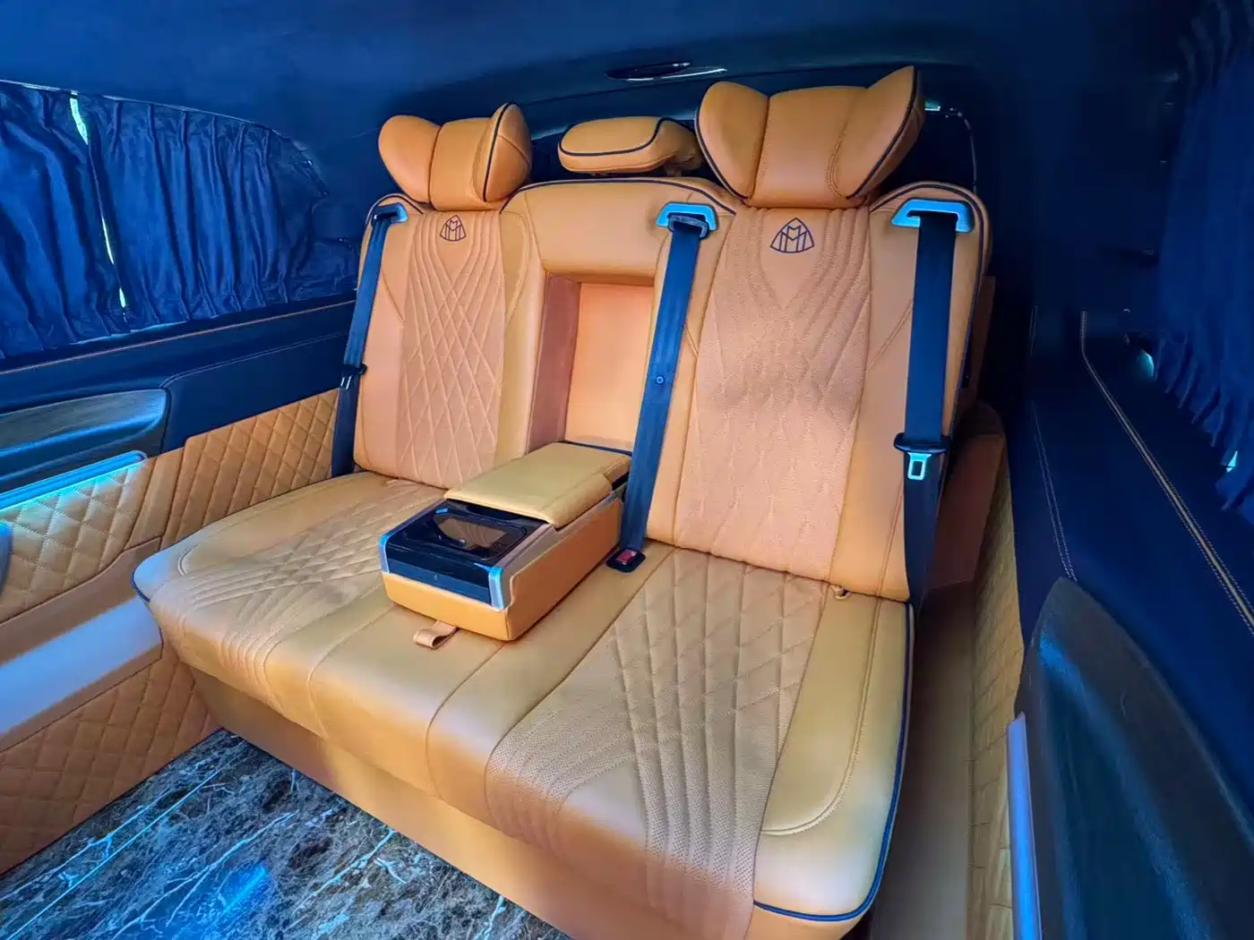 Mercedes-Benz Vito 2021 2.0T Business Edition 7-seater фото 13