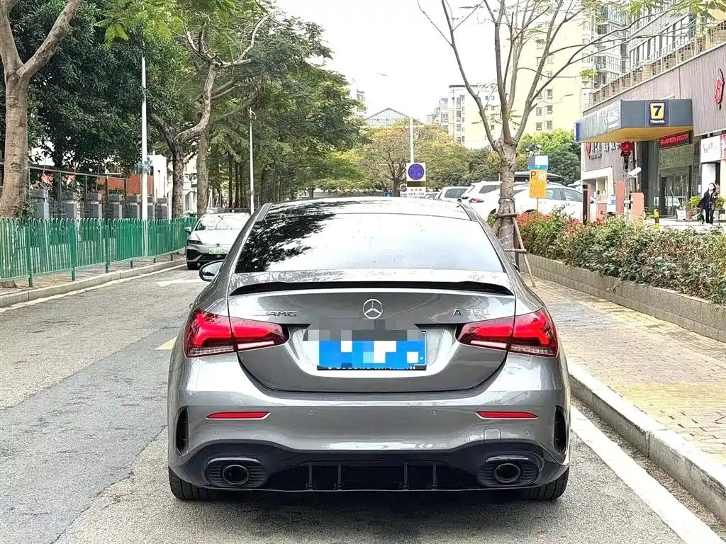 Mercedes-Benz A-Class AMG 2022 AMG A 35 L 4MATIC фото 8