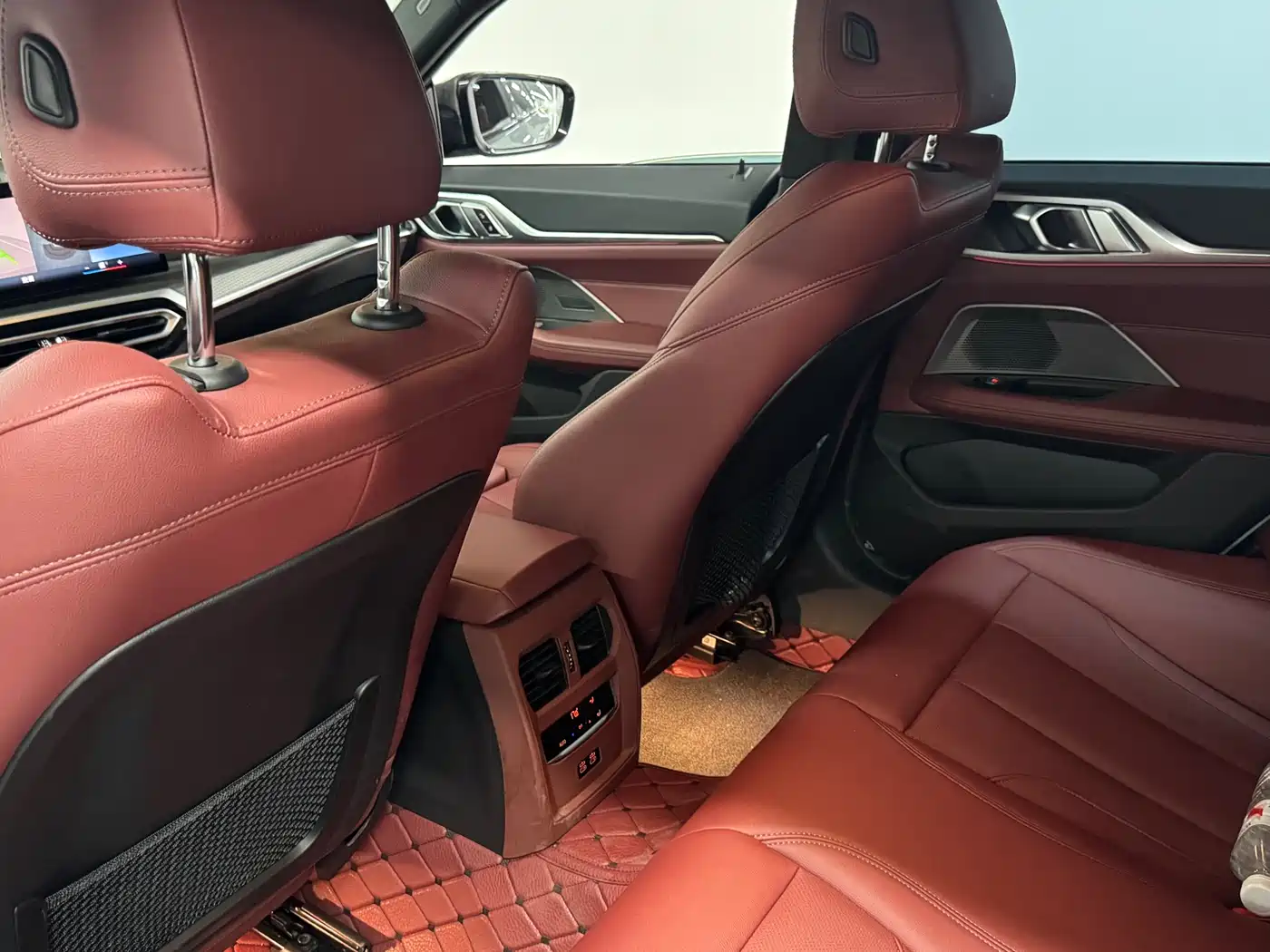 BMW 4 Series 2023 425i Gran Coupe M Sport Shadowline Package фото 9