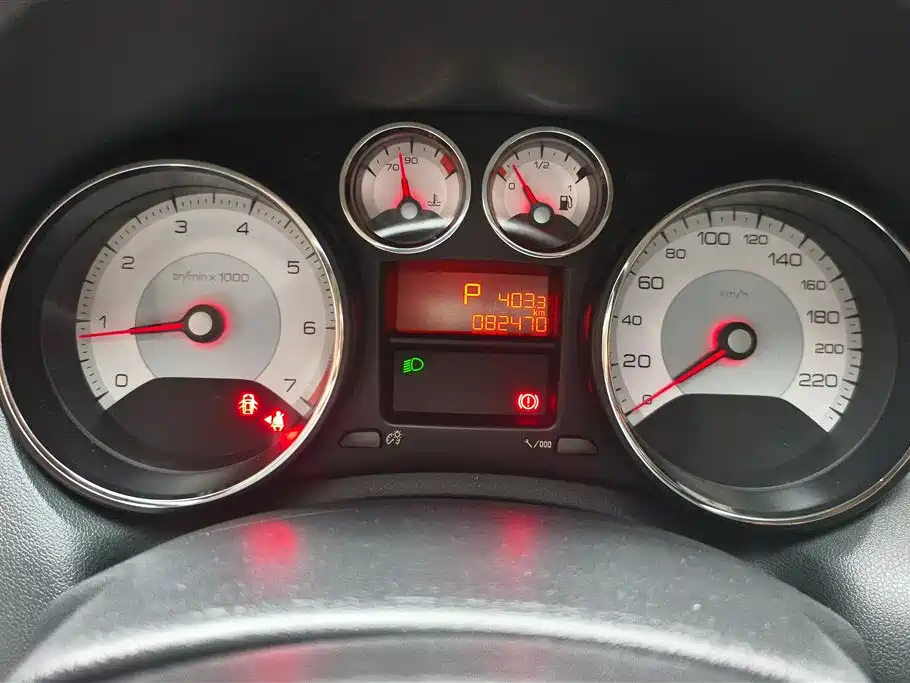 Peugeot 308 2013 Model 1.6L Automatic Superior Style фото 14