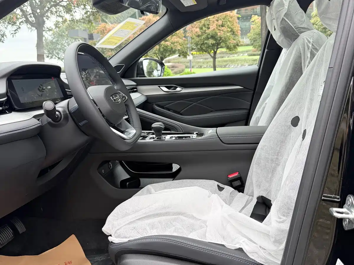 Фото 9 - Geely Preface