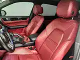 Photo 14 - Porsche Cayenne