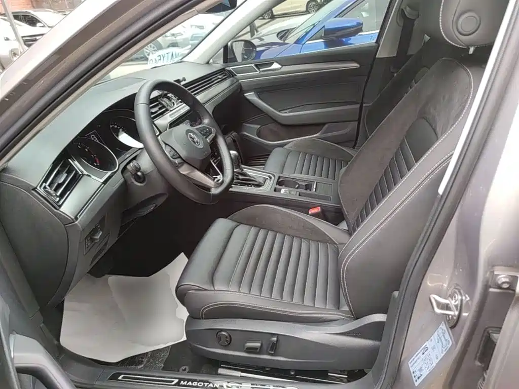 Volkswagen Magotan 2020 330TSI DSG Leading фото 15