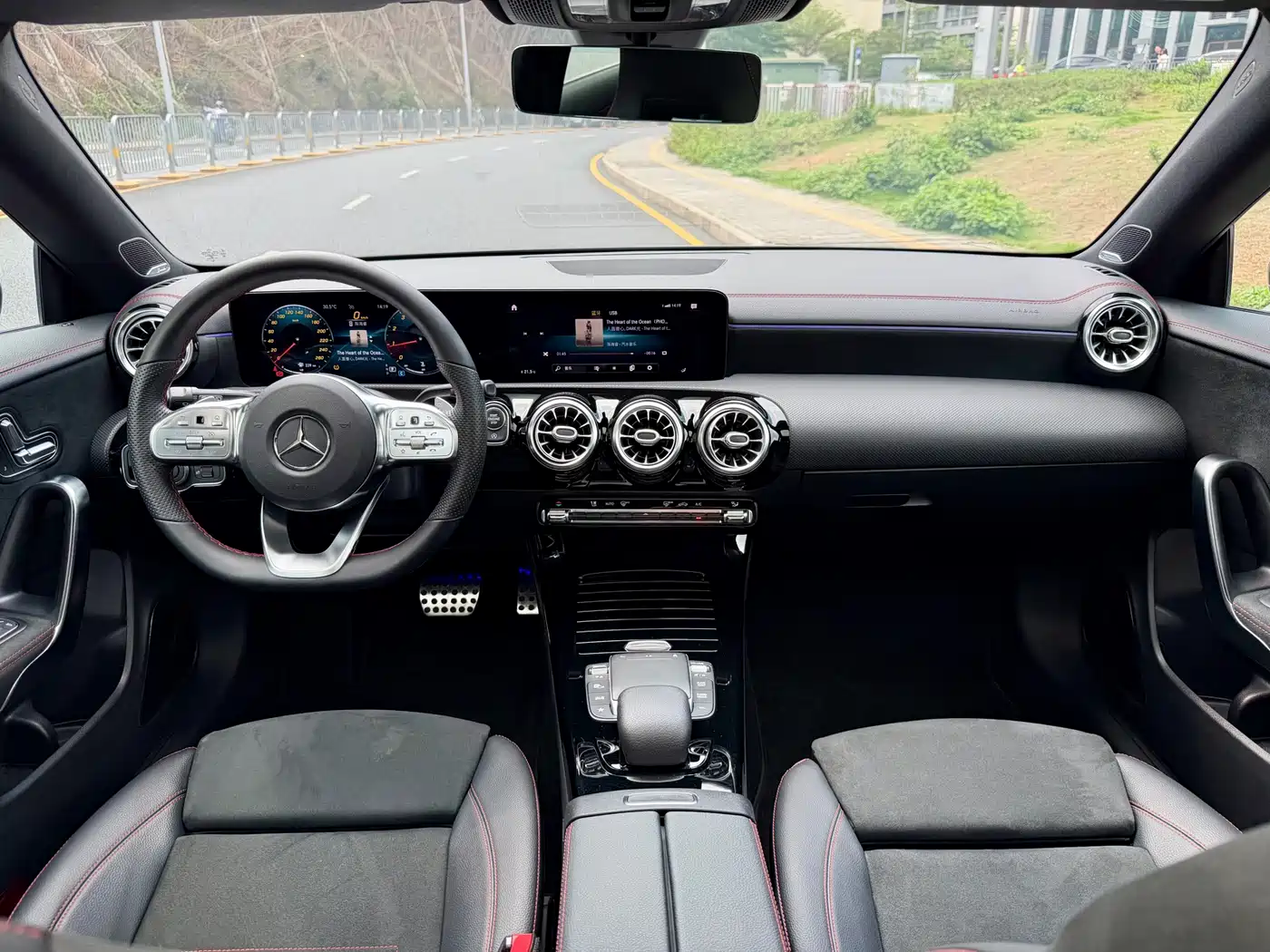 MERCEDES-BENZ CLA (IMPORT)
