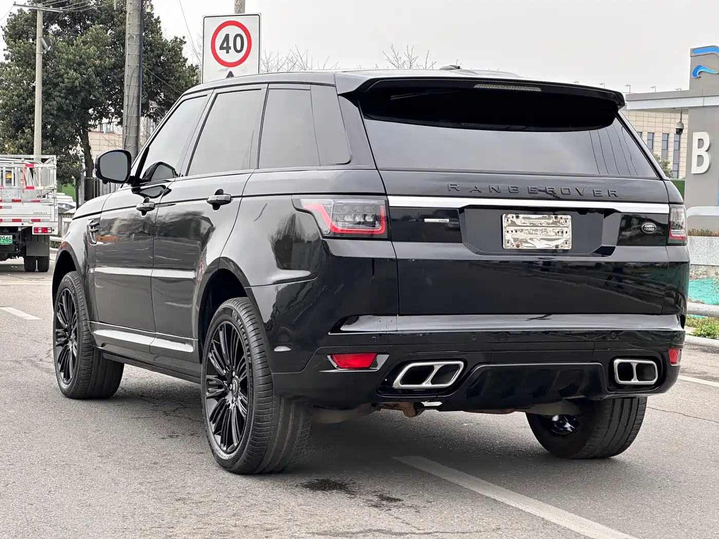 Land Rover Range Rover Sport фото 10