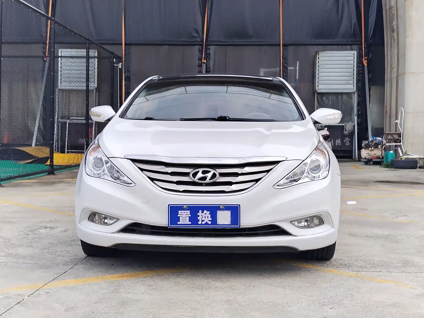 Фото 2 - Hyundai Sonata