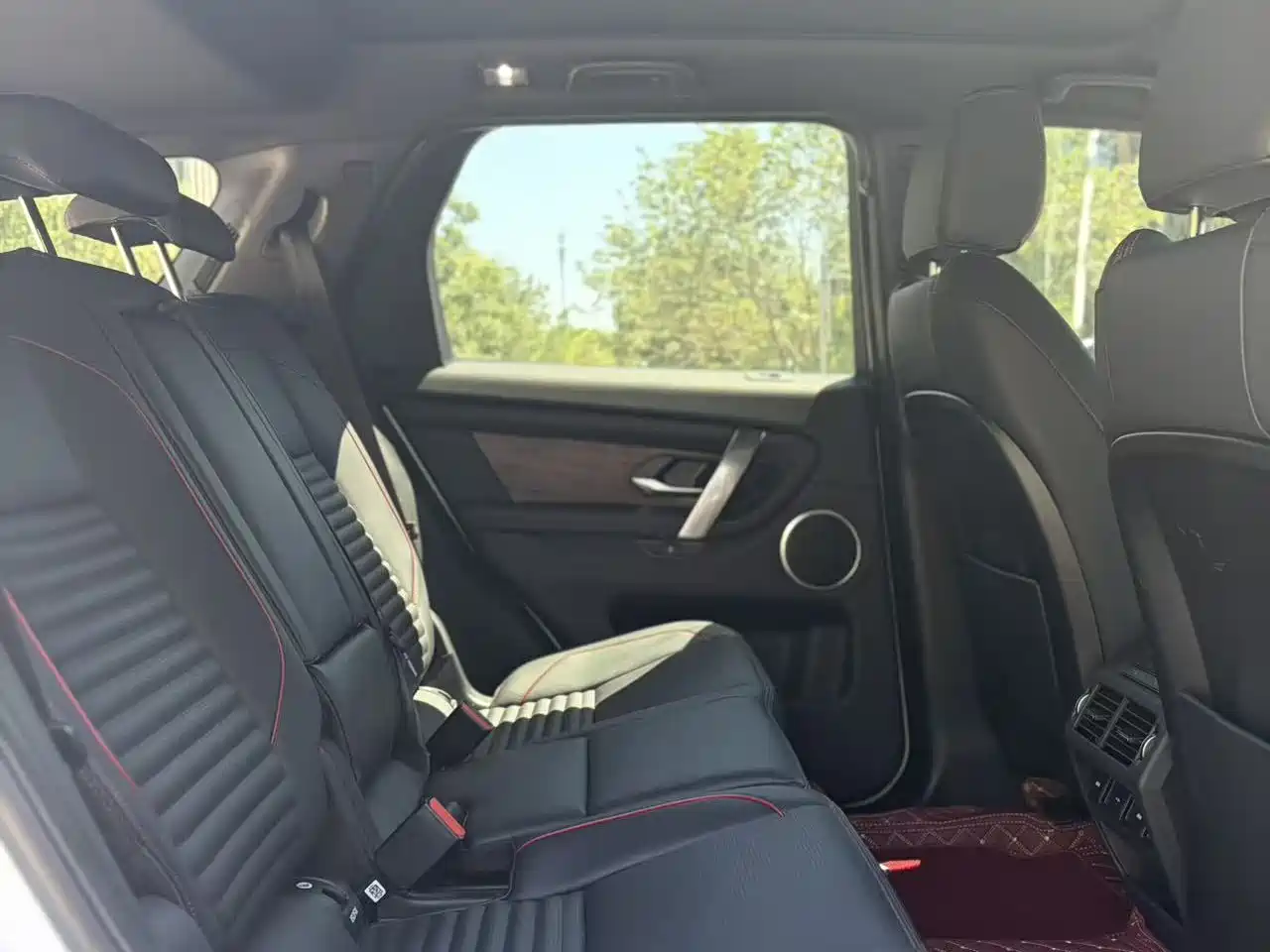 Land Rover Discovery Sport 2020 249PS R-Dynamic Performance Tech 7-seater фото 10